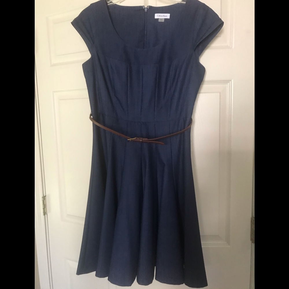 Calvin Klein Dress in Size 8.